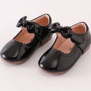 Little girl toddler Abby & Evie Black Patent Mary Jane Shoes, US Size 9